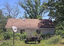 Pre-foreclosure in  LARAMIE RD Saint Robert, MO 65584