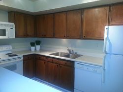 Pre-foreclosure in  BROWNSBORO RD APT D2 Louisville, KY 40206