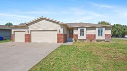  Hunter Ct, Mcpherson KS