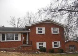 Pre-foreclosure in  TWICKINGHAM CT Evansville, IN 47711