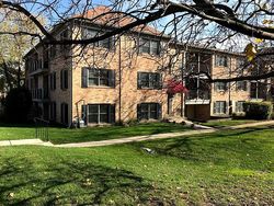 Pre-foreclosure in  FAYETTE WALK APT A Hoffman Estates, IL 60169