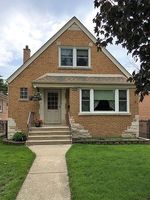 Pre-foreclosure in  S AVENUE G Chicago, IL 60617