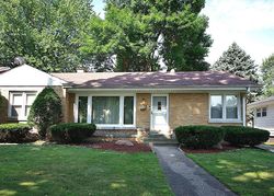 Pre-foreclosure in  ARCADIA AVE Lansing, IL 60438