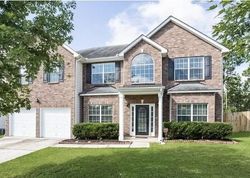 Pre-foreclosure in  CALEDON WAY Hampton, GA 30228