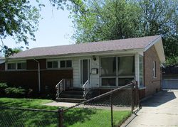 Pre-foreclosure in  SUSSEX AVE Markham, IL 60428