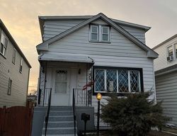 Pre-foreclosure in  N OSCEOLA AVE Harwood Heights, IL 60706
