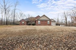 Pre-foreclosure in  KINTYRE CIR Bella Vista, AR 72715