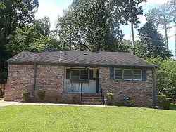 Pre-foreclosure in  10TH AVE S Birmingham, AL 35206