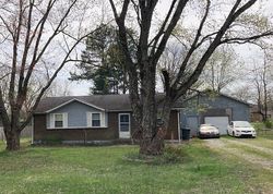 Pre-foreclosure in  E WILLIAM DR Portland, TN 37148