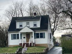 Pre-foreclosure in  E CLIFF ST Somerville, NJ 08876