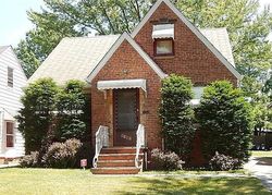 Pre-foreclosure in  CATO ST Maple Heights, OH 44137