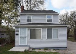 Pre-foreclosure in  KEAN ST Inkster, MI 48141