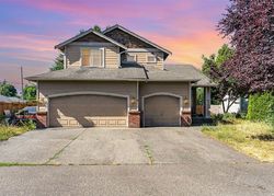 Pre-foreclosure in  S 242ND PL Kent, WA 98030