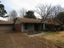 Pre-foreclosure in  COLEGROVE ST Memphis, TN 38120