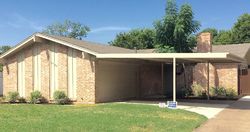 Pre-foreclosure in  ASH PARK DR Fort Worth, TX 76118