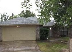 Pre-foreclosure in  S MEADOW DR E Fort Worth, TX 76133