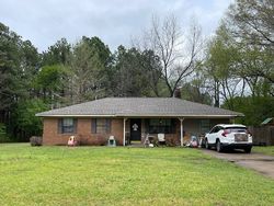 Pre-foreclosure Listing in WILLIAMS RD CALEDONIA, MS 39740
