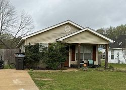 Pre-foreclosure in  ELM TREE LN Saltillo, MS 38866