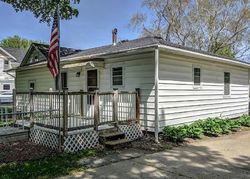 Pre-foreclosure in  E 14TH ST Saint Charles, MN 55972