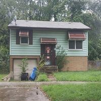 Pre-foreclosure in  S RHODES AVE Riverdale, IL 60827