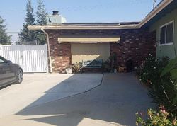 Pre-foreclosure in  VICKI LN Bakersfield, CA 93308