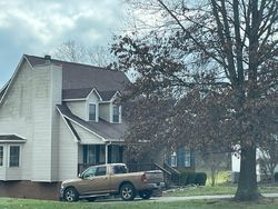 Pre-foreclosure in  BEAUMONT PL Winchester, KY 40391