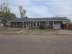 Pre-foreclosure in  W ALBERT ST Garden City, KS 67846