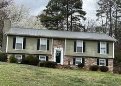 Pre-foreclosure in  REED RD NE Birmingham, AL 35215