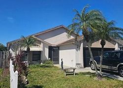 Pre-foreclosure in  HATCH PL Valrico, FL 33594