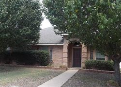 Pre-foreclosure in CLOVER LEAF LN Red Oak, TX 75154