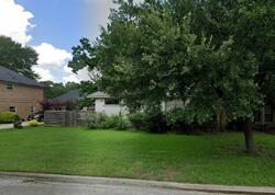 Pre-foreclosure in  LAKE LAWN DR Spring, TX 77380