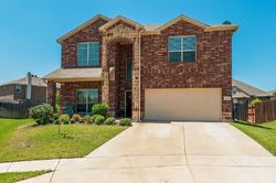 Pre-foreclosure in  MIDDLEGLEN CT Haslet, TX 76052