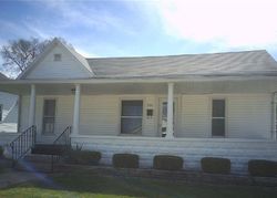 Pre-foreclosure in  WARREN ST Defiance, OH 43512