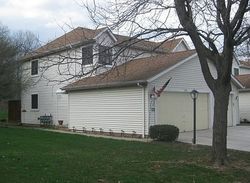 Pre-foreclosure in  SANDPIPER DR Cleveland, OH 44134