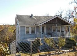 Pre-foreclosure in  W OAKVIEW RD Asheville, NC 28806