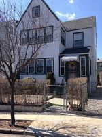 Pre-foreclosure in  CEDAR AVE Mount Vernon, NY 10553