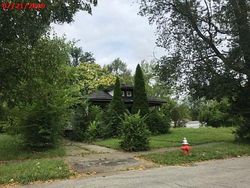 Pre-foreclosure in  E 132ND ST Cleveland, OH 44120