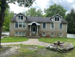 Pre-foreclosure in  OCEAN HEIGHTS AVE Mays Landing, NJ 08330