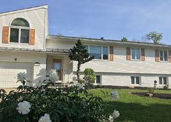 Pre-foreclosure in  TRENT RD Blackwood, NJ 08012