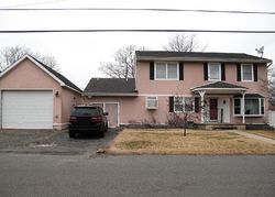 Pre-foreclosure in  OCEAN AVE Beachwood, NJ 08722