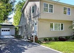 Pre-foreclosure in  ELIZABETH ST New Milford, NJ 07646