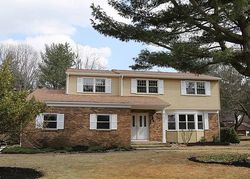 Pre-foreclosure in  RED OAK DR Cherry Hill, NJ 08003