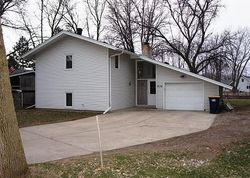 Pre-foreclosure in  HONEYSUCKLE LN Farmington, MN 55024