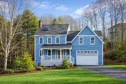 Pre-foreclosure in  EASTFIELD RD Cape Elizabeth, ME 04107