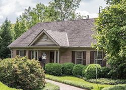 Pre-foreclosure in  WOODSTOCK CIR Lexington, KY 40502