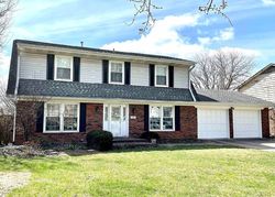 Pre-foreclosure in  W WOODBRIDGE DR Muncie, IN 47304