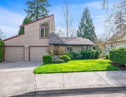 Pre-foreclosure in  SW GENTLE WOODS DR Portland, OR 97224