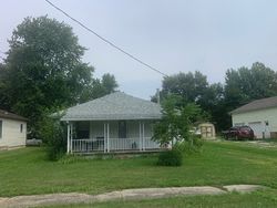 Pre-foreclosure Listing in W WALL ST ADVANCE, IN 46102