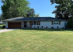 Pre-foreclosure in  E COUNTY ROAD 200 N Avon, IN 46123