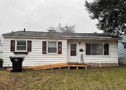 Pre-foreclosure in  CANTERBURY DR South Bend, IN 46628